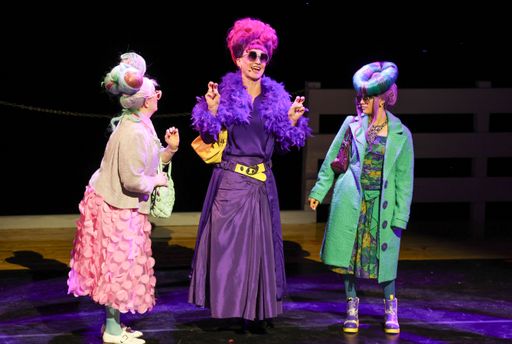 Vorschau Bild von Wolf - das Mystical auf der Seebühne am
Wolfgangsee.Salzkammergut Seebühne Wolfgangsee, .Fotoprobe.Im Bild:
Im Bild Arthur Büscher, Rita Sebeh und Rebecca Soumagne als die drei
weisen Frauen.Foto: Franz Neumayr 21.5.2024