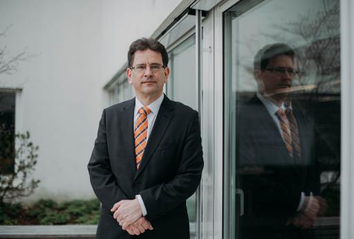 Foto: Univ.-Doz. Dr. med. Ernest Groman, Nikotin
Institut