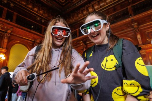 LET’S TECH Day in Wien: Robotik, Künstliche
Intelligenz und sieben Siegervideos