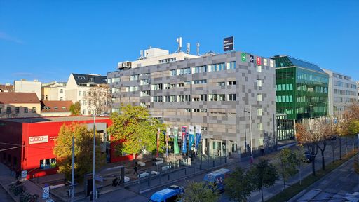 Mit der Neugestaltung des wko campus wien steht
eine top-moderne Lernumgebung zur Verfügung, die mit neu errichteter
Infrastruktur, modernster technischer Ausstattung und
ausgezeichneter Erreichbarkeit punktet.