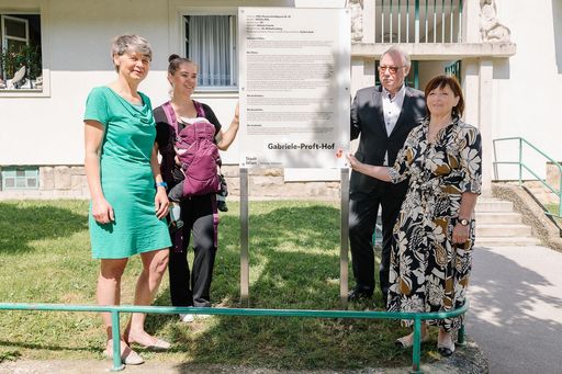 Vorschau Bild von Hofbenennung nach Gabriele Proft