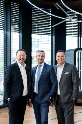  Merkur Vorstandsteam: Christian Kladiva, Andreas Gaugg, Markus
Spellmeyer (v.l.)