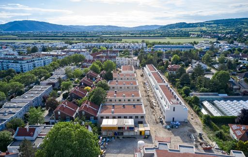  Häuser in Wien nahe Marchfeldkanal und Bisamberg ab
Herbst bezugsfertig