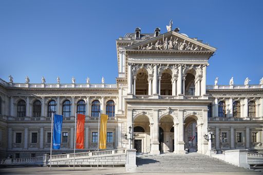  Am Donnerstag, 10. Oktober 2024, treffen sich an
der Universität Wien und digital Krisenmanager und
Kommunikationsverantwortliche (m/w/d) aus der D-A-CH-Region zum
Österreichischen Krisenkommunikationsgipfel 2024.