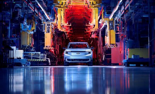 Produktionsstart Ford Explorer / Weiterer Text über ots und
https://www.ots.at/pressemappe/DE143363 / Die Verwendung dieses
Bildes für redaktionelle Zwecke ist unter Beachtung aller
mitgeteilten Nutzungsbedingungen zulässig und dann auch honorarfrei.
Veröffentlichung ausschließlich mit Bildrechte-Hinweis.