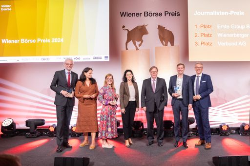 Gestern, Dienstagabend, wurde der diesjährige
Wiener Börse Preis im Palais Niederösterreich vergeben. Im Bild
v.l.n.r.: Michael Strugl (Verbund AG), Ingun Metelko (Verbund AG),
Claudia Hajdinyak (Wienerberger AG), Solveig Menard-Galli
(Wienerberger AG), Willi Cernko (Erste Group Bank AG), Christian
Hromatka (Erste Group Bank AG), Harald Hagenauer (CIRA).