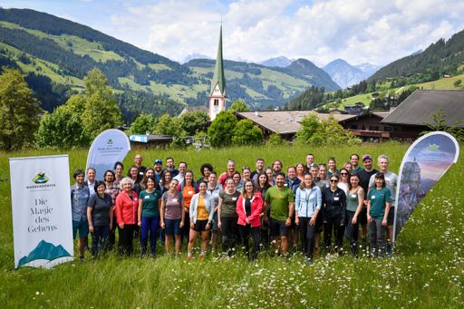  Das Alpbachtal wurde durch Österreichs Wanderdörfer
zum Zentrum der Wandertouristik.