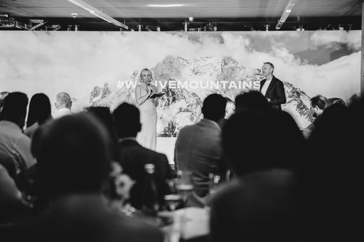 Vorschau Bild von Grand Opening des neuen Standorts von Martini
Sportswear