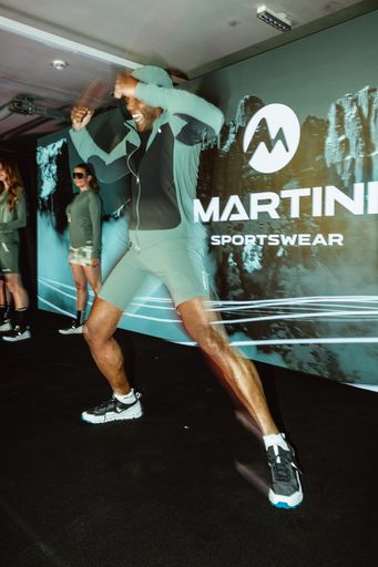 Vorschau Bild von Bild einer Fashion Show von Martini Sportswear