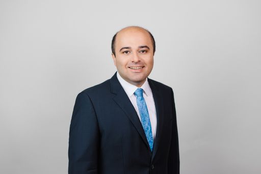 Vorschau Bild von Univ.-Prof.Dr.-Ing.habil. Fazel Ansari, Leiter
Leuchtturmthemen bei Fraunhofer Austria und Professor an der TU Wien