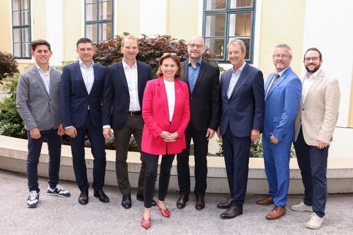 Vorschau Bild von Raphael Chrysochoidis, Mario Mayerthaler, Gernot
Memmer, Susanne Kraus-Winkler, Hartmut Wimmer, Werner Taurer,
Wolfgang Smejkal und Stefan Spitzhofer