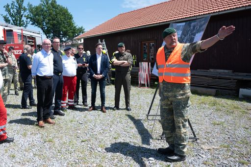 Die Übung ist Teil der aktuell größten Bundesheer-Übung
„Schutzschild 24“. Ziel war, die Zusammenarbeit der Einsatzkräfte zu
stärken.
