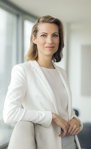 Dr. Valerie Hackl neue Aufsichtsratsvorsitzende APK
Pensionskasse AG