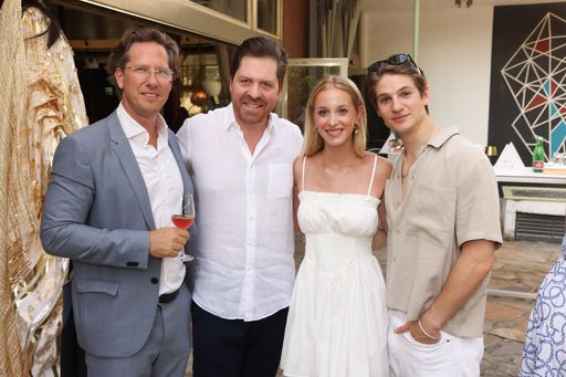 Vorschau Bild von Michael Gröschl, Daniel Serafin, Anna Rosa Döller,
Timotheus Hollweg