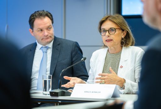 Vorschau Bild von Totschnig und Kraus-Winkler: RESY stärkt nachhaltig die
Zusammenarbeit zwischen Regionalentwicklung und Tourismusverbänden