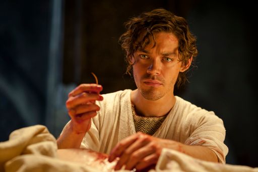 Tom Payne in "Der Medicus" / Weiterer Text über ots und
www.presseportal.de/nr/12946 / Die Verwendung dieses Bildes für
redaktionelle Zwecke ist unter Beachtung aller mitgeteilten
Nutzungsbedingungen zulässig und dann auch honorarfrei.
Veröffentlichung ausschließlich mit Bildrechte-Hinweis.