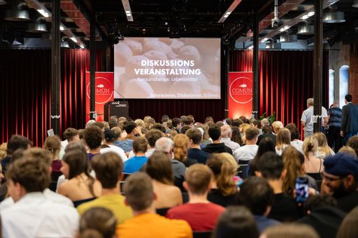 Vorschau Bild von Am ersten Tag der "Konsumdialoge" werden über 500
Menschen erwartet