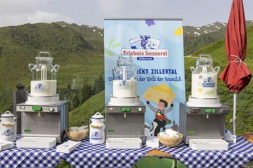 Vorschau Bild von „Qualität-Tirol“ Erlebnissennerei Zillertal Almmilch-Sortiment