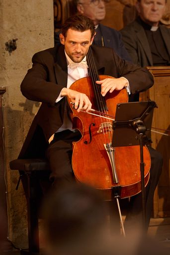Vorschau Bild von Emanuel Graf am Cello spielt Giacomo Puccinis
Meisterwerk „Tosca“