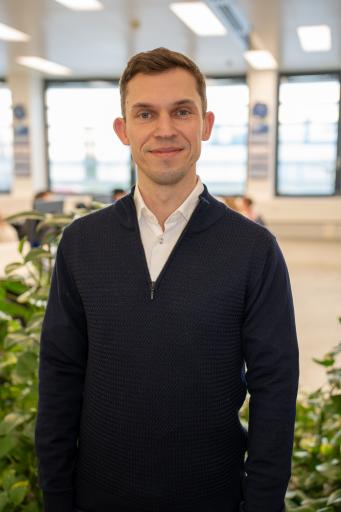 Vorschau Bild von Michał Lewandowski ist als Investmentmanager bei
WaVe-X tätig.