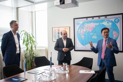 Vorschau Bild von UNIDO und Fraunhofer Austria planen unter anderem
gemeinsame Forschungstätigkeiten und Studien über Industrie 4.0
Technologien.