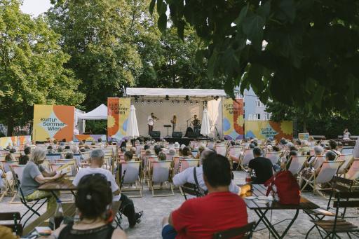 Neun Pop-up-Bühnen stehen ab Donnerstag in verschiedenen Parks
und an öffentlichen Plätzen in ganz Wien.