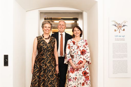  Sabine Haag (Generaldirektorin KHM-Museumsverband),
Paul Frey (GF KHM-Museumsverband), Veronika Sandbichler (Direktorin
Schloss Ambras Innsbruck)