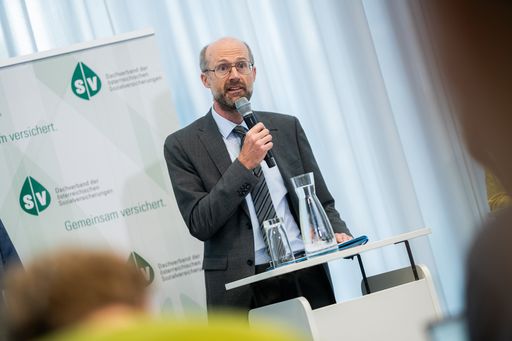 Vorschau Bild von PK Fehlzeitenreport 2024