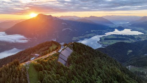 Sonnenaufgang am Zwölferhorn in St. Gilgen