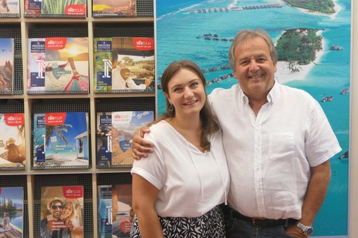 Vorschau Bild von Firmengründer Harald Schobesberger (rechts) mit neuer
Geschäftsführender Gesellschafterin Melanie Niedermayr