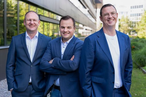 Das neue Führungstrio von Provectus Technologies (von links nach
rechts): Markus Frank, Benedikt Henghuber, Florian Rzytki / Weiterer
Text über ots und www.presseportal.de/nr/171381 / Die Verwendung
dieses Bildes für redaktionelle Zwecke ist unter Beachtung aller
mitgeteilten Nutzungsbedingungen zulässig und dann auch honorarfrei.
Veröffentlichung ausschließlich mit Bildrechte-Hinweis.