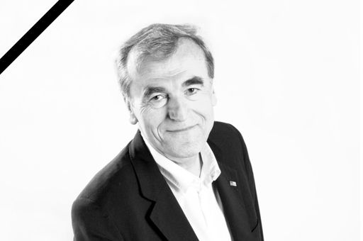  Arnold Schmidt (* 7. August 1938 , † 5 Juli 2024)