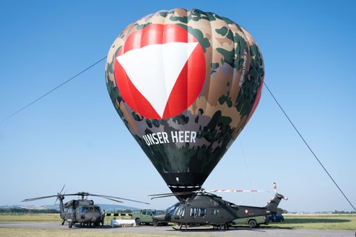 Vorschau Bild von FBM Tanner bei der Präsentation Heißluftballon in
Langenlebarn /Nö am 10 07 2024