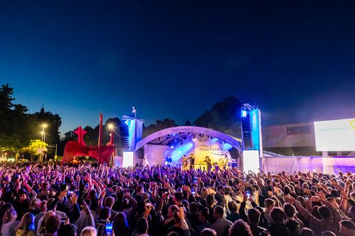 Vorschau Bild von Maschseefest Hannover: 19 Tage Open-Air-Flair mit Musik und
internationaler Kulinarik / Weiterer Text über ots und
www.presseportal.de/nr/171861 / Die Verwendung dieses Bildes für
redaktionelle Zwecke ist unter Beachtung aller mitgeteilten
Nutzungsbedingungen zulässig und dann auch honorarfrei.
Veröffentlichung ausschließlich mit Bildrechte-Hinweis.