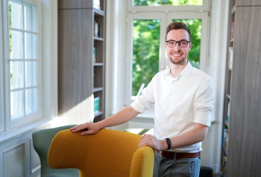 Lukas Baatz (28) ist ab sofort neuer Head of IT-Management bei
der dpa-Tochter news aktuell. / Weiterer Text über ots und
www.presseportal.de/nr/6344 / Die Verwendung dieses Bildes für
redaktionelle Zwecke ist unter Beachtung aller mitgeteilten
Nutzungsbedingungen zulässig und dann auch honorarfrei.
Veröffentlichung ausschließlich mit Bildrechte-Hinweis.