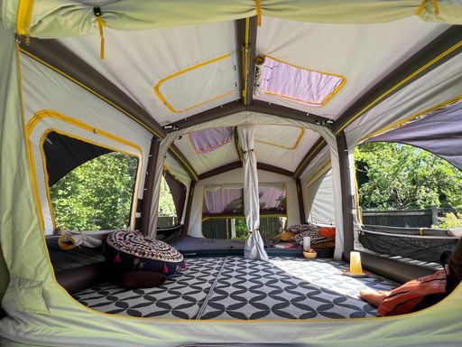  GT SKYLOFT II, Das größte Autodachzelt der Welt.