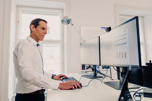 Andreas Marth: "Erst wenn Daten in ein
Geografisches Informationssystem integriert werden, kann man
räumliche Zusammenhänge erkennen."