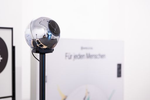 Vorschau Bild von Worldcoin startet Service zur Personenverifizierung
in Österreich