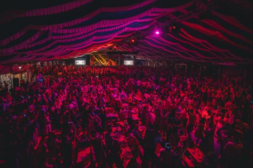 Vorschau Bild von Partystimmung auf der Brunner Wiesn