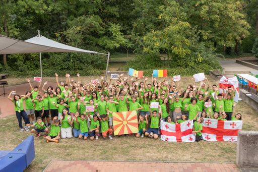 500 children from 21 countries discover Austria