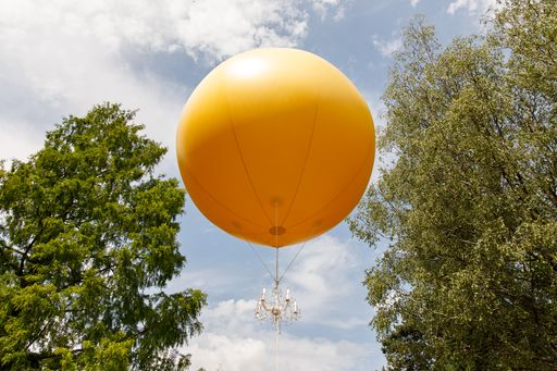 „La Dolce Utopia“ von Maurizio Cattelan und Philippe Parreno
