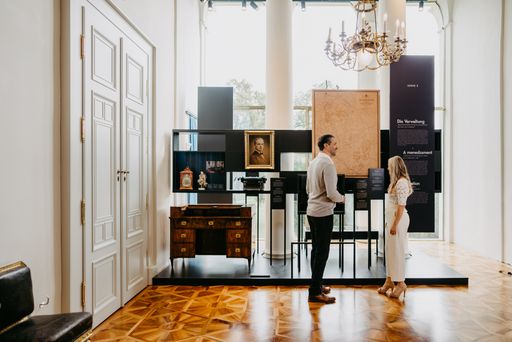 Ausstellung Melinda Esterházy im Schloss Esterházy