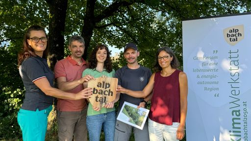  Die Projektbeteiligten: Sabine Geir (TVB Alpabchtal), Biologe
Hermann Sonntag, Laura Arnold (TVB Alpbachtal), Bergwanderführer
Peter Schonner, Renate Doppelbauer (Klimawandelanpassungsregion
KLAR!)