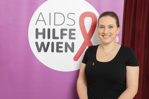 Vorschau Bild von Dr.in Mirijam Hall, Vorsitzende der Aids Hilfe Wien, Portrait,
Wien
