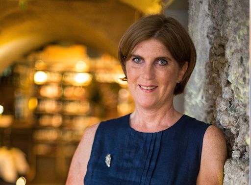 Petra Bader zählt zu den herausragendsten Weinjournalistinnen im
deutschsprachigen Raum. Für KALK&KEGEL schreibt sie ab sofort zwei
Mal pro Woche eine Weinkolumne.