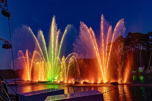 Vorschau Bild von Spektakel aus Wasser, Laser und Licht