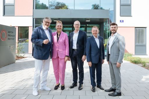 Vorschau Bild von Foto vor dem Neubau