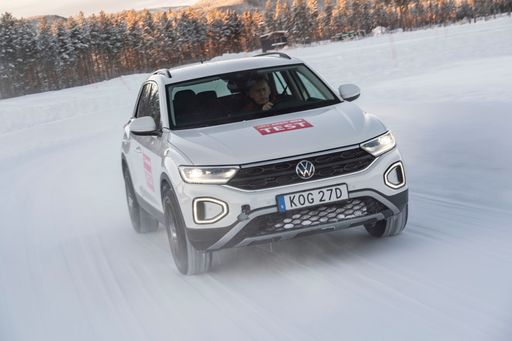 Vorschau Bild von ARBÖ-Ganzjahresreifentest: Alleskönner im Härtetest