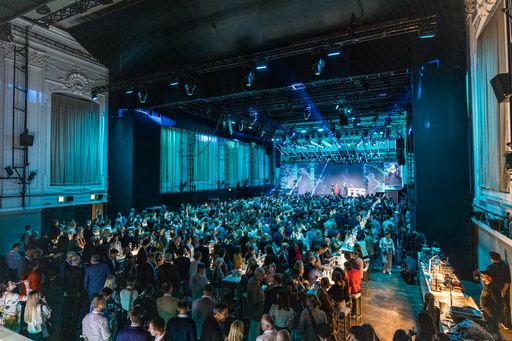 Vorschau Bild von Rund 900 Gäste feierten mit der FFG das 20-jährige Bestehen beim
FFG FORUM im MQ Wien.