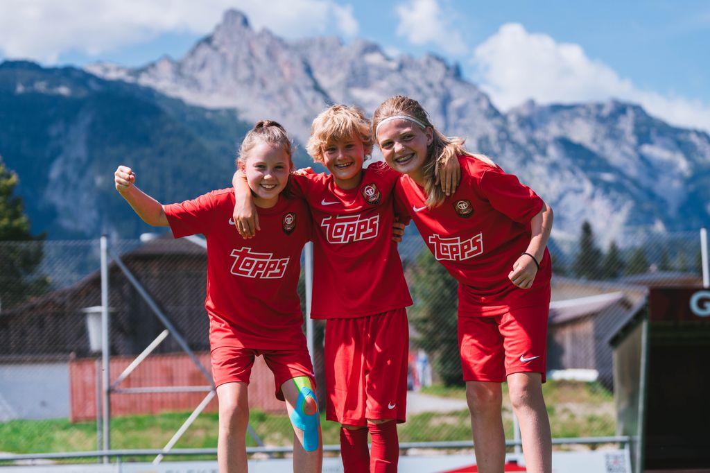 Kickoff Adventures: Memorable First Football Camps by 11teamsports and Allianz Austria!